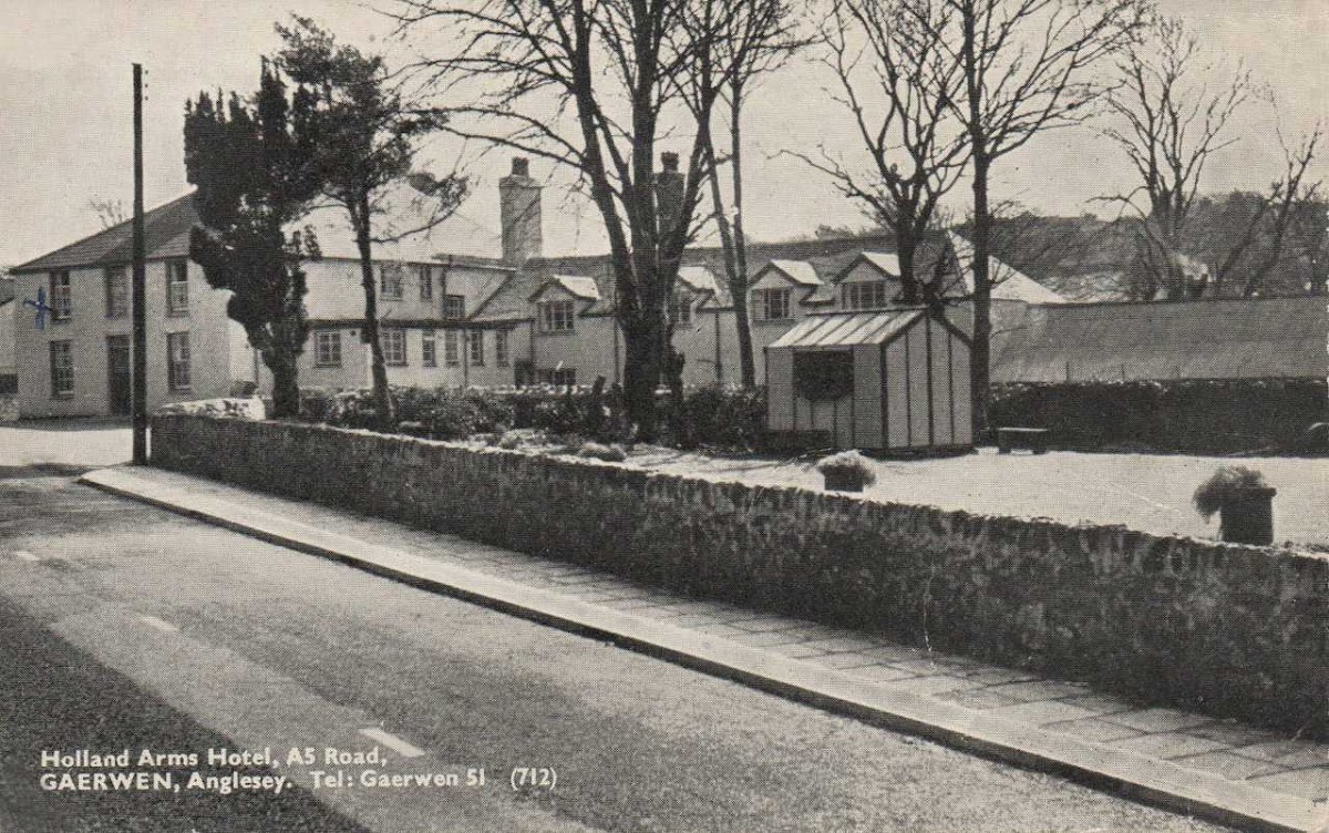 Holland Arms Hotel