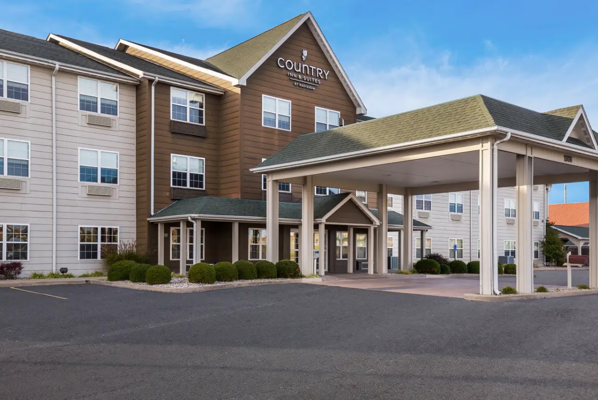 Country Inn & Suites by Radisson, Marion