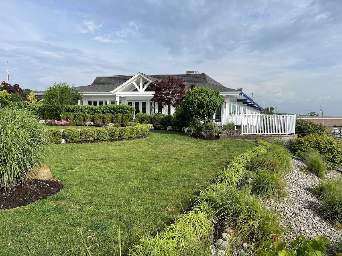 The Crystal Point Inn