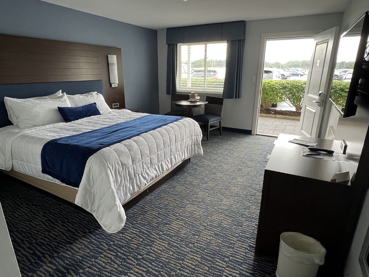 The Crystal Point Inn photo 2