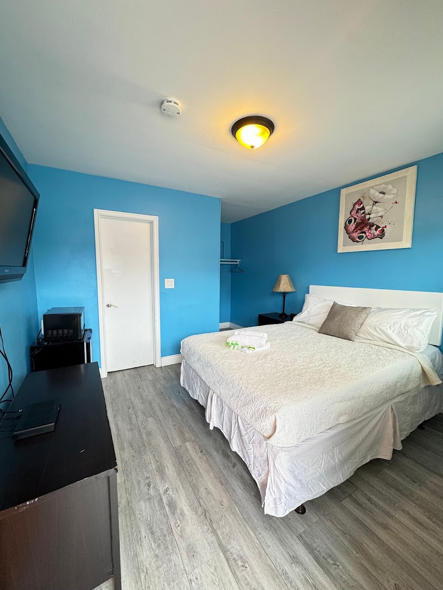 Confessions INN The Rain photo 2