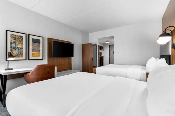 Comfort Inn & Suites York North photo 2