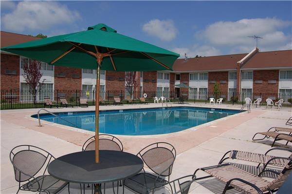 Rodeway Inn & Suites East Windsor photo 3