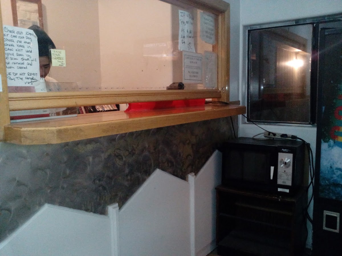 triple a motel photo 3