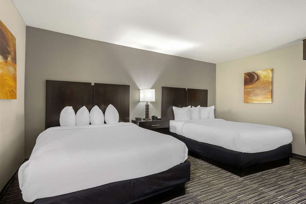 Best Western Plus Jonesboro Inn & Suites photo 3