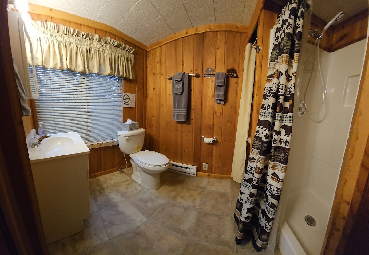 Yellowstone Wildlife Cabins & Property Management photo 3