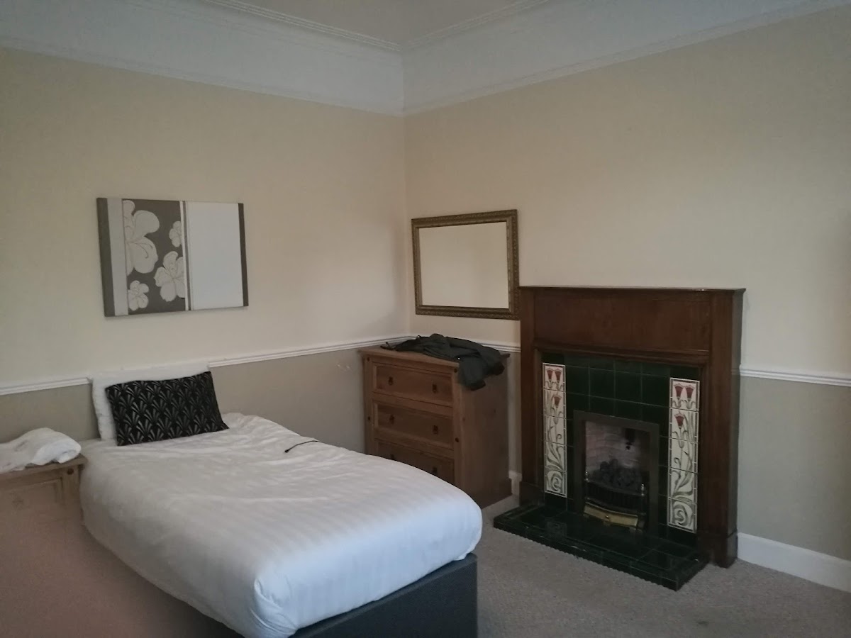 Murrayfield Park Guest House driving photo 2