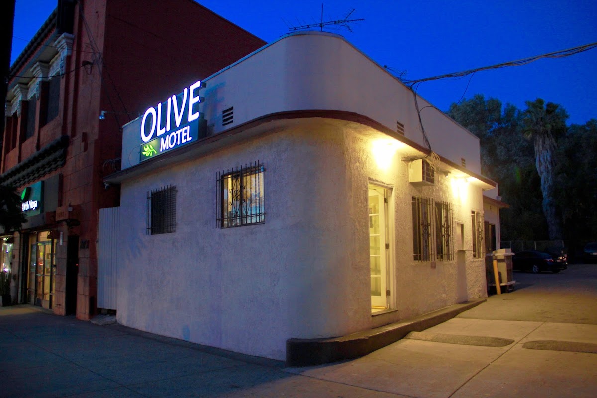 Olive Motel
