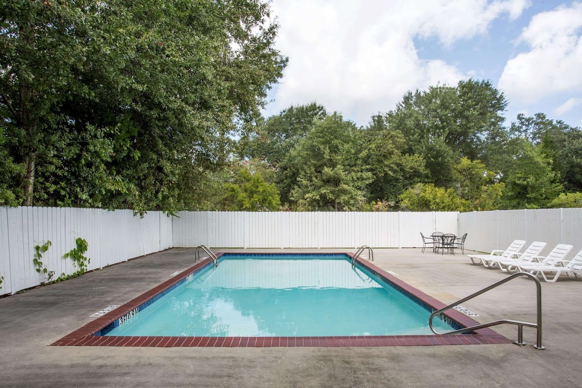 Howard Johnson by Wyndham Houma photo 3