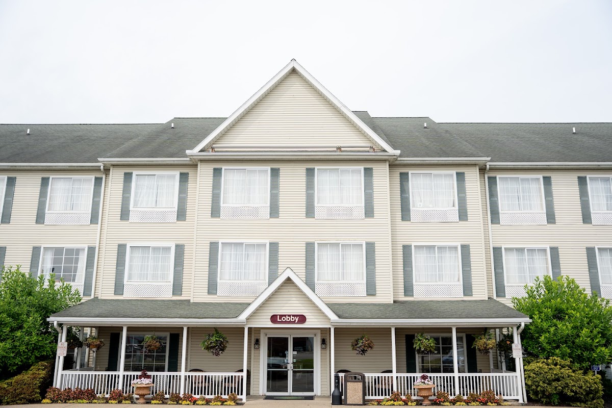 Coshocton Village Inn & Suites