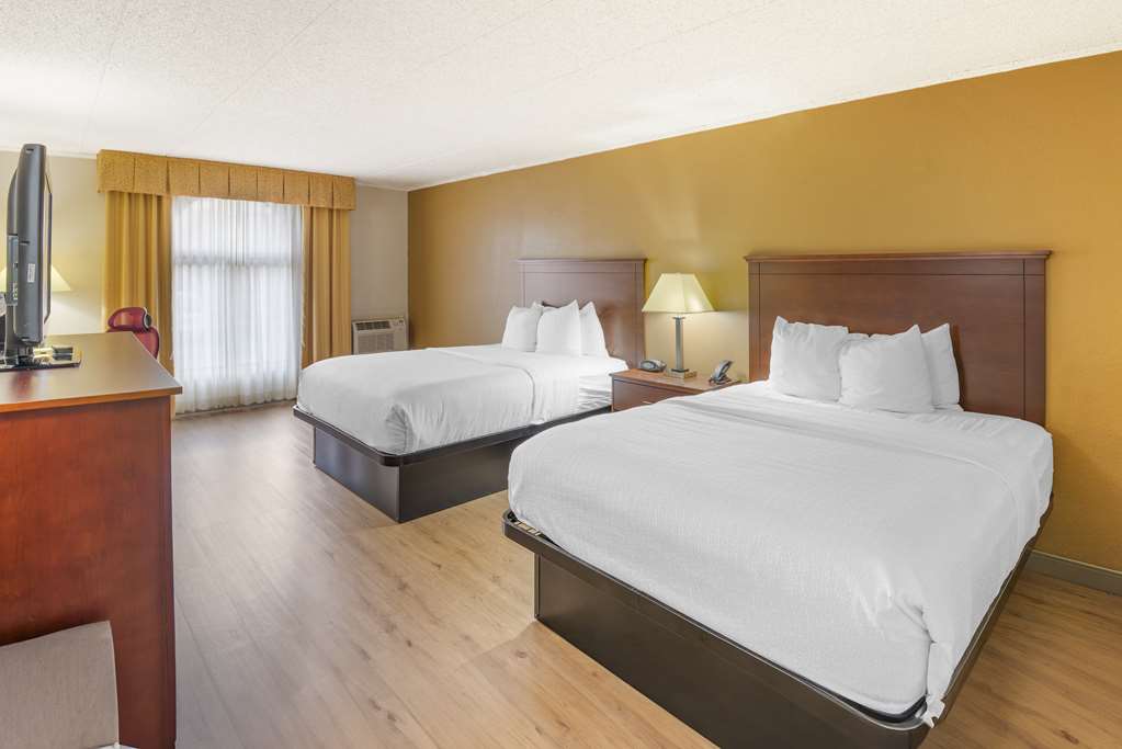 Best Western Plus Governor's Inn photo 2