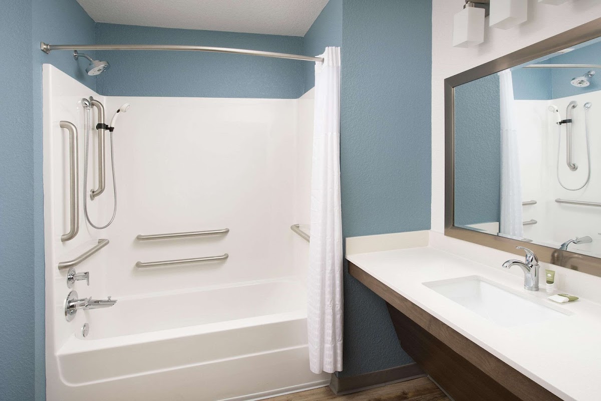 Extended Stay America Select Suites- Tampa - Northeast photo 3