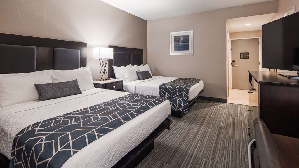 Best Western Plus Wilkes Barre-Scranton Airport Hotel photo 2