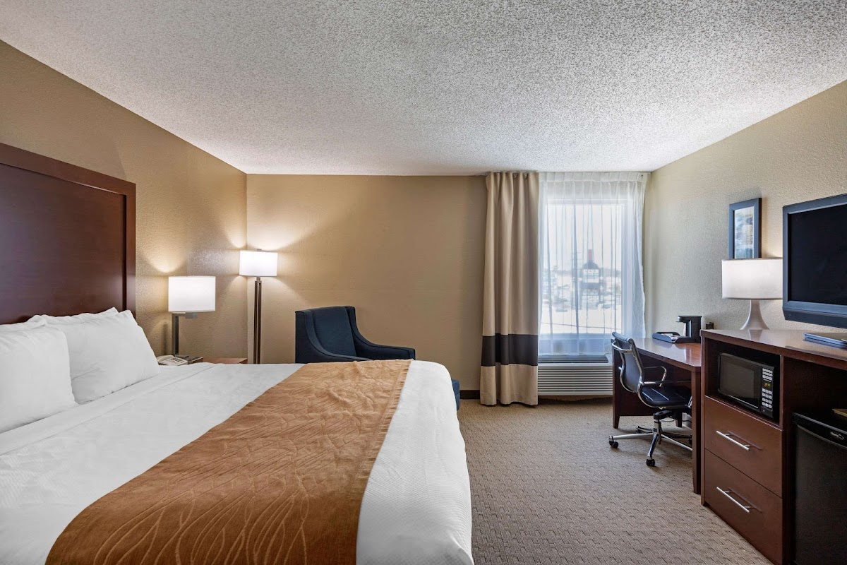 Comfort Inn N Myrtle Beach Barefoot Landing photo 2