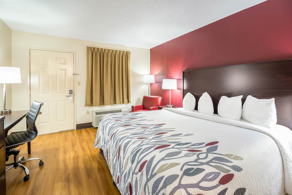 Red Roof Inn Clarksville photo 3