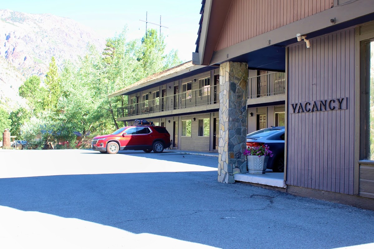 Whispering Pines Motel