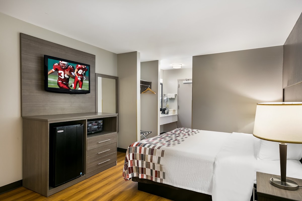 Red Roof Inn Denver photo 3