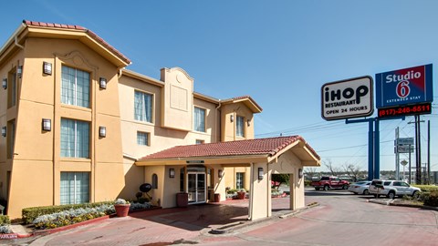 Studio 6 Fort Worth, TX - West Medical Center