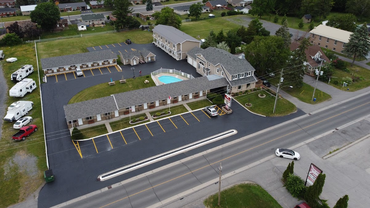 Fox Motor Inn