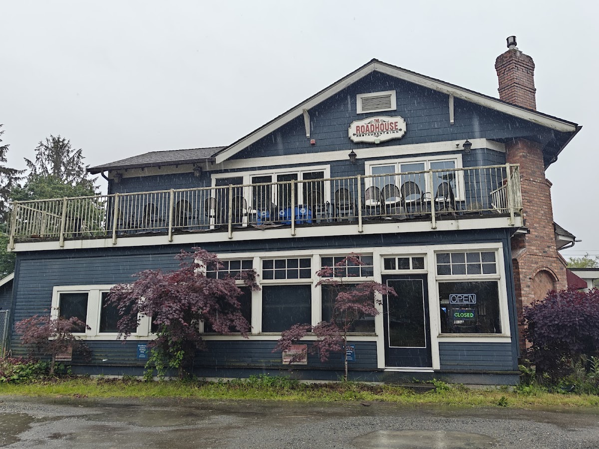 The Roadhouse Inn photo 2