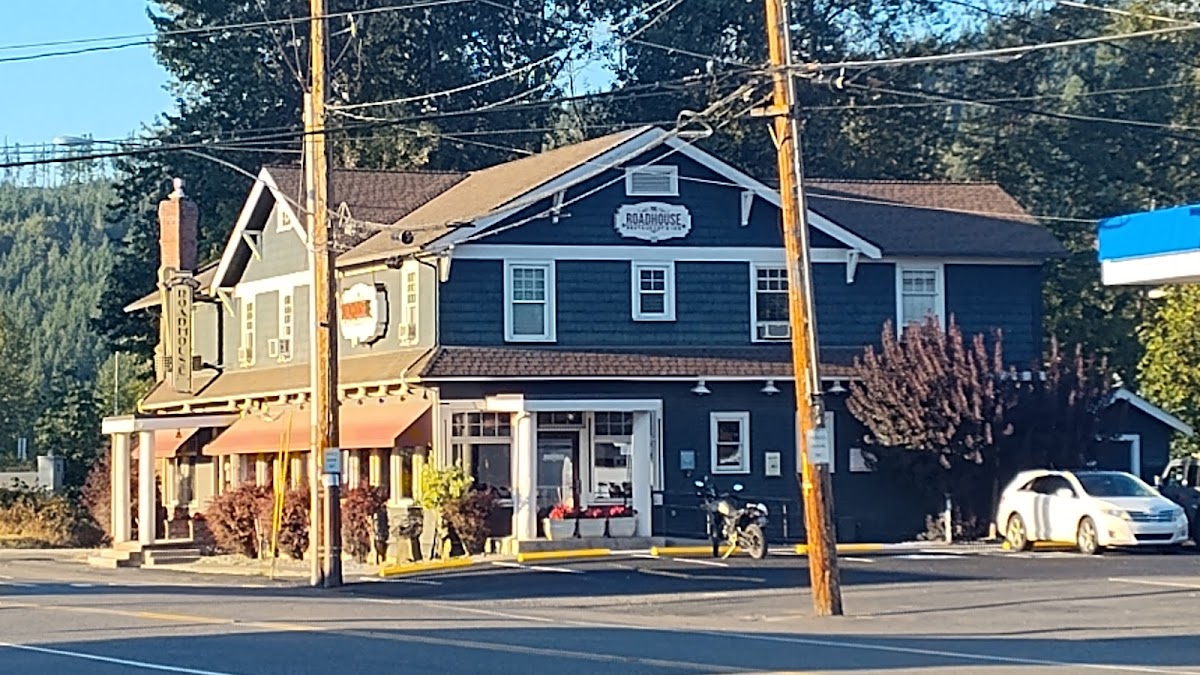 The Roadhouse Inn photo 3
