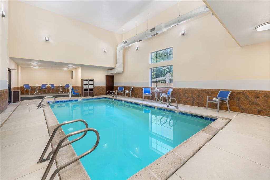 Best Western Plus Eastgate Inn & Suites photo 3