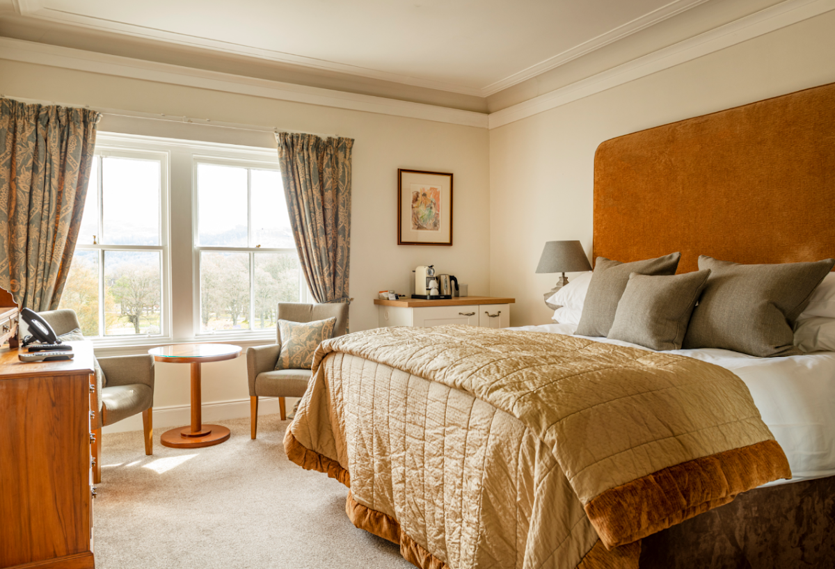 The Lovat Hotel & Restaurant photo 2