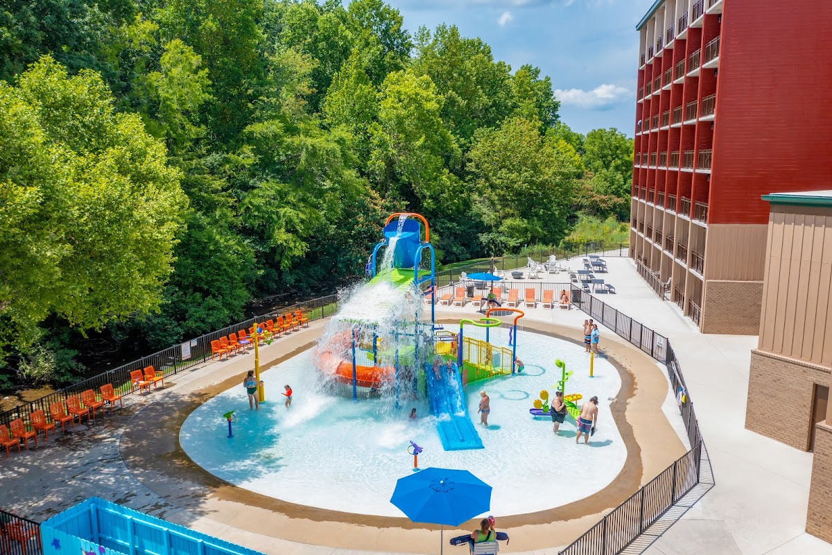 Country Cascades Waterpark Resort