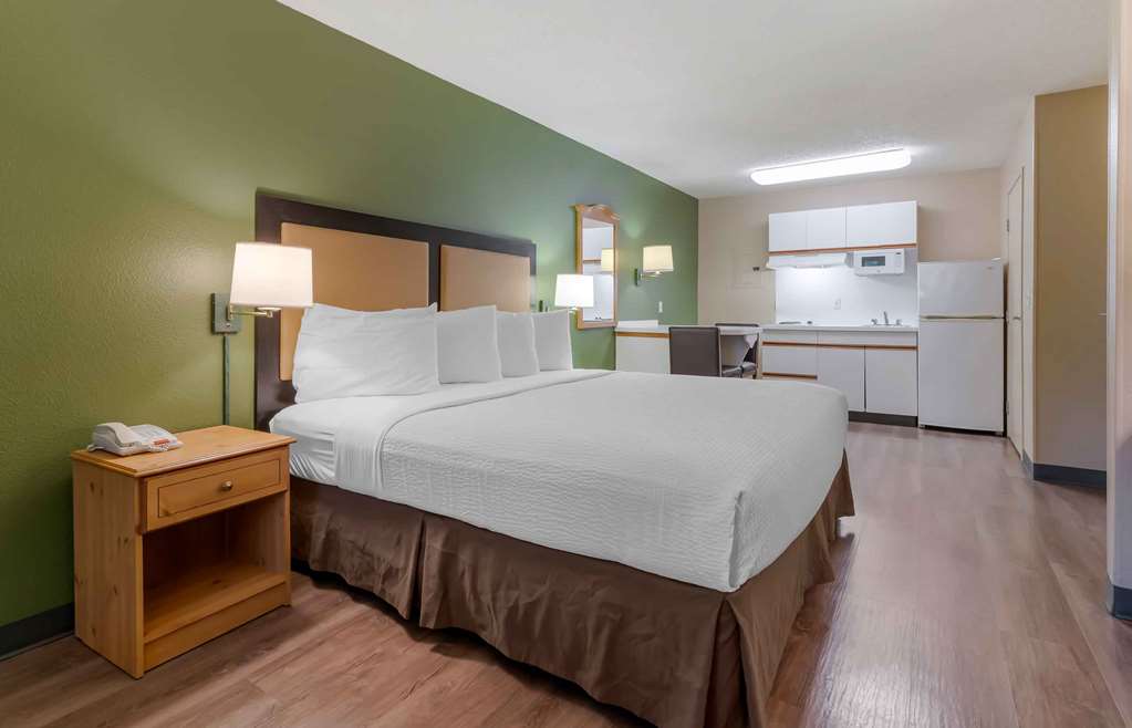 Extended Stay America Suites- Clearwater - Carillon Park photo 3