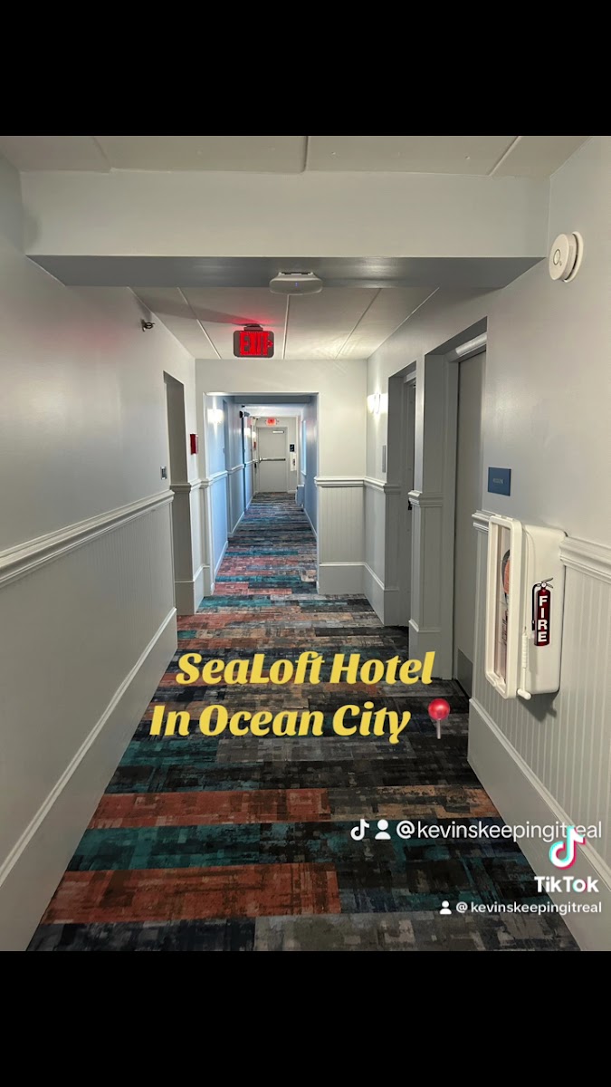 SeaLoft Oceanfront Hotel photo 2