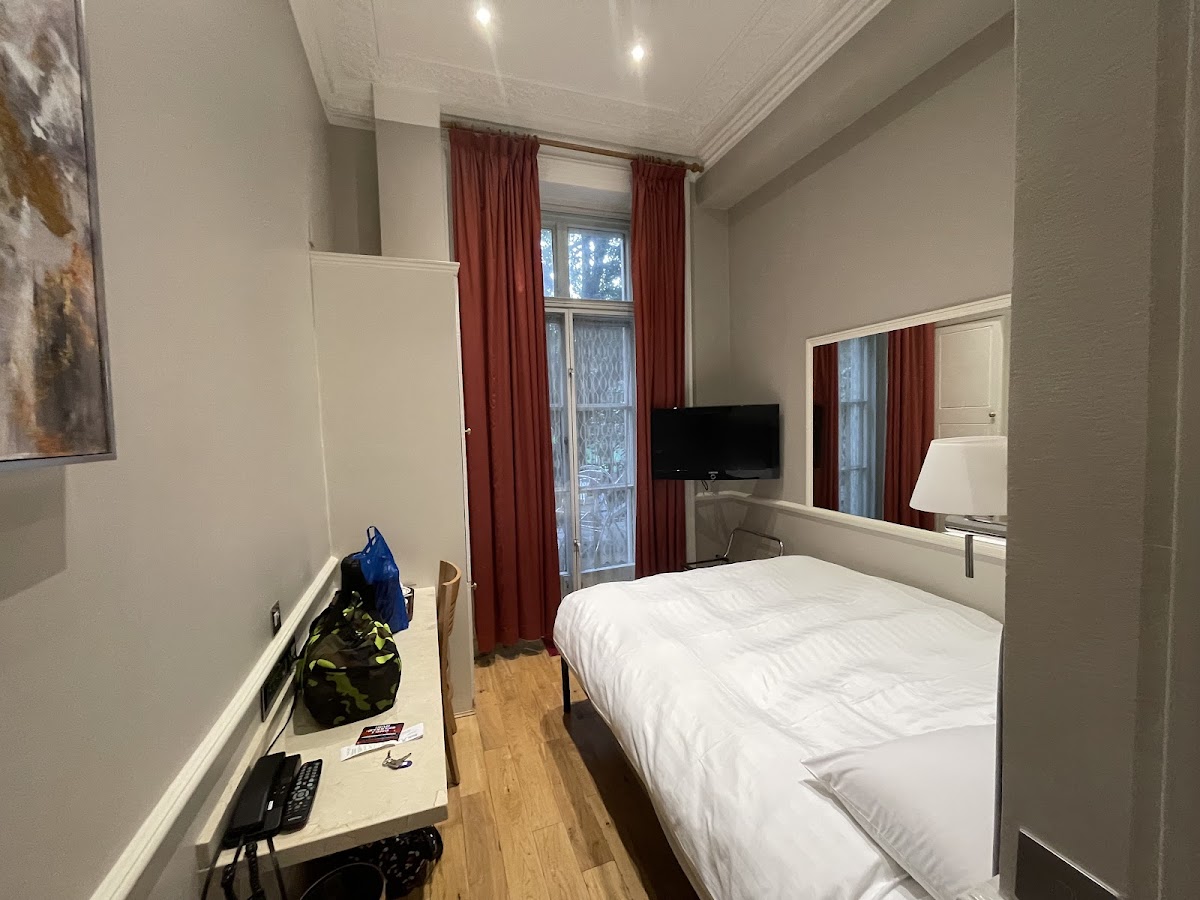 Rhodes Hotel photo 2
