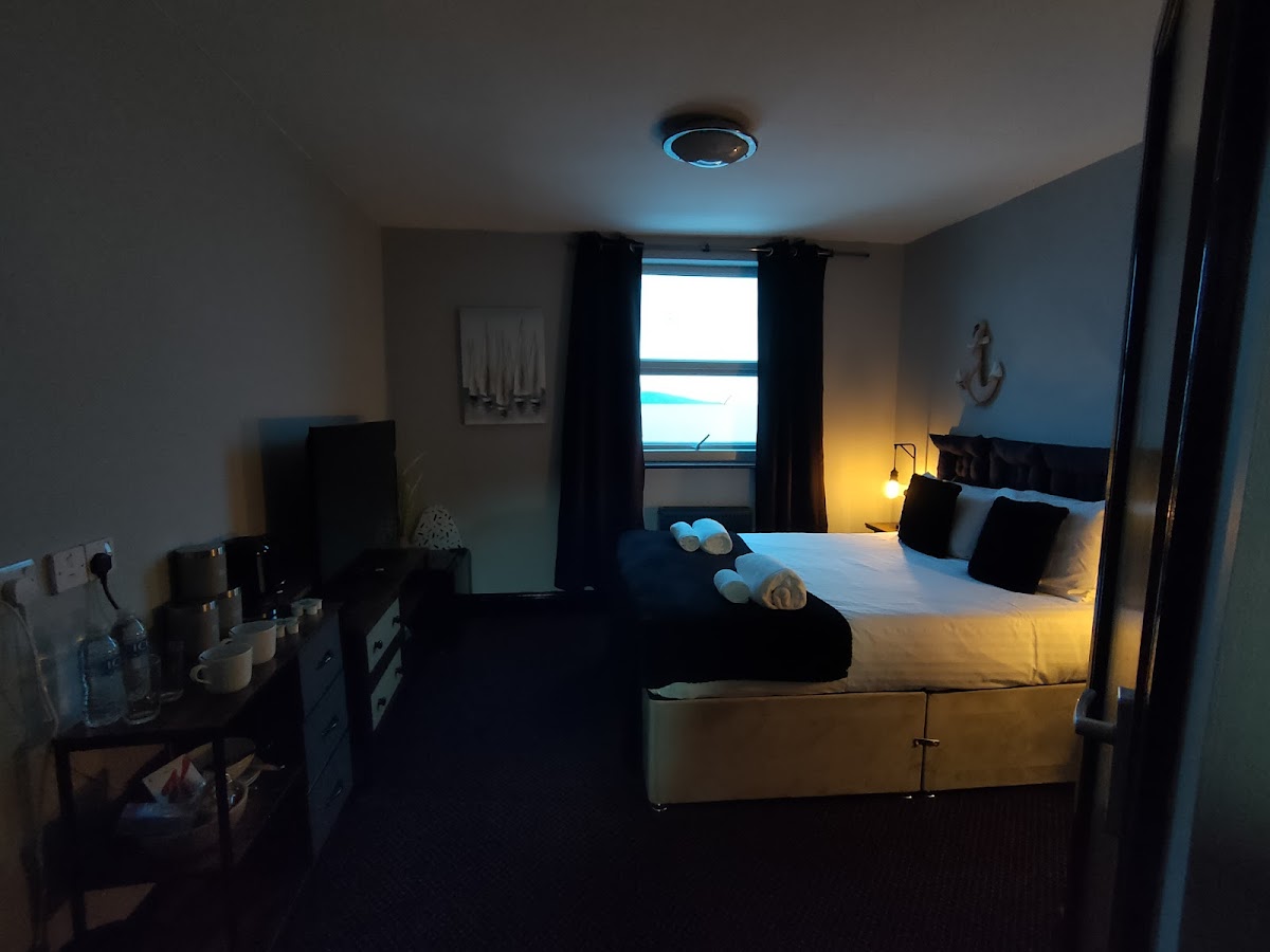 Mentone Hotel
