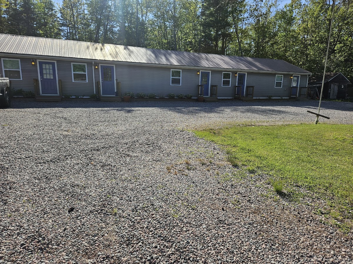 Brimley Motel Suites