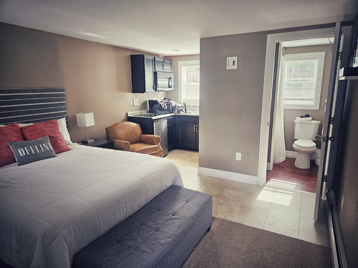 Brimley Motel Suites photo 2