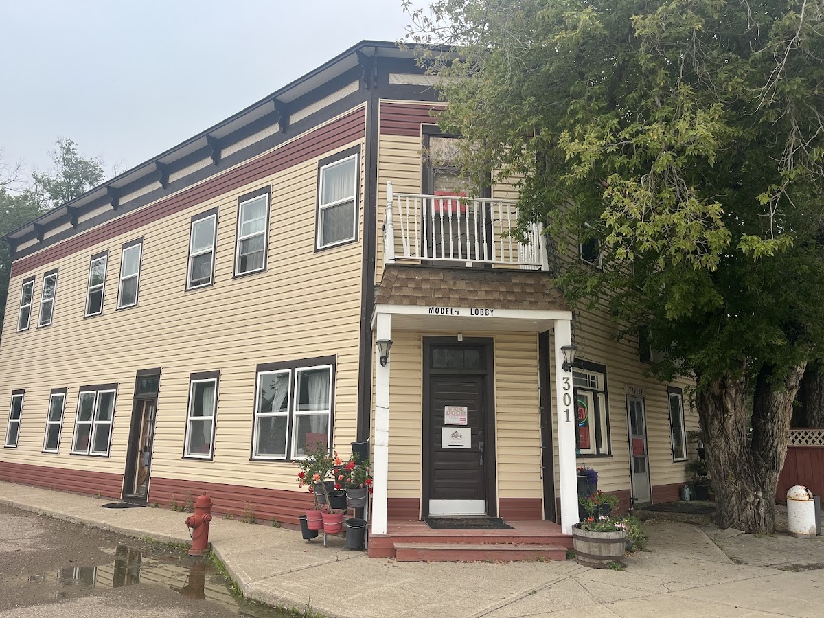 Borden Hotel (The)