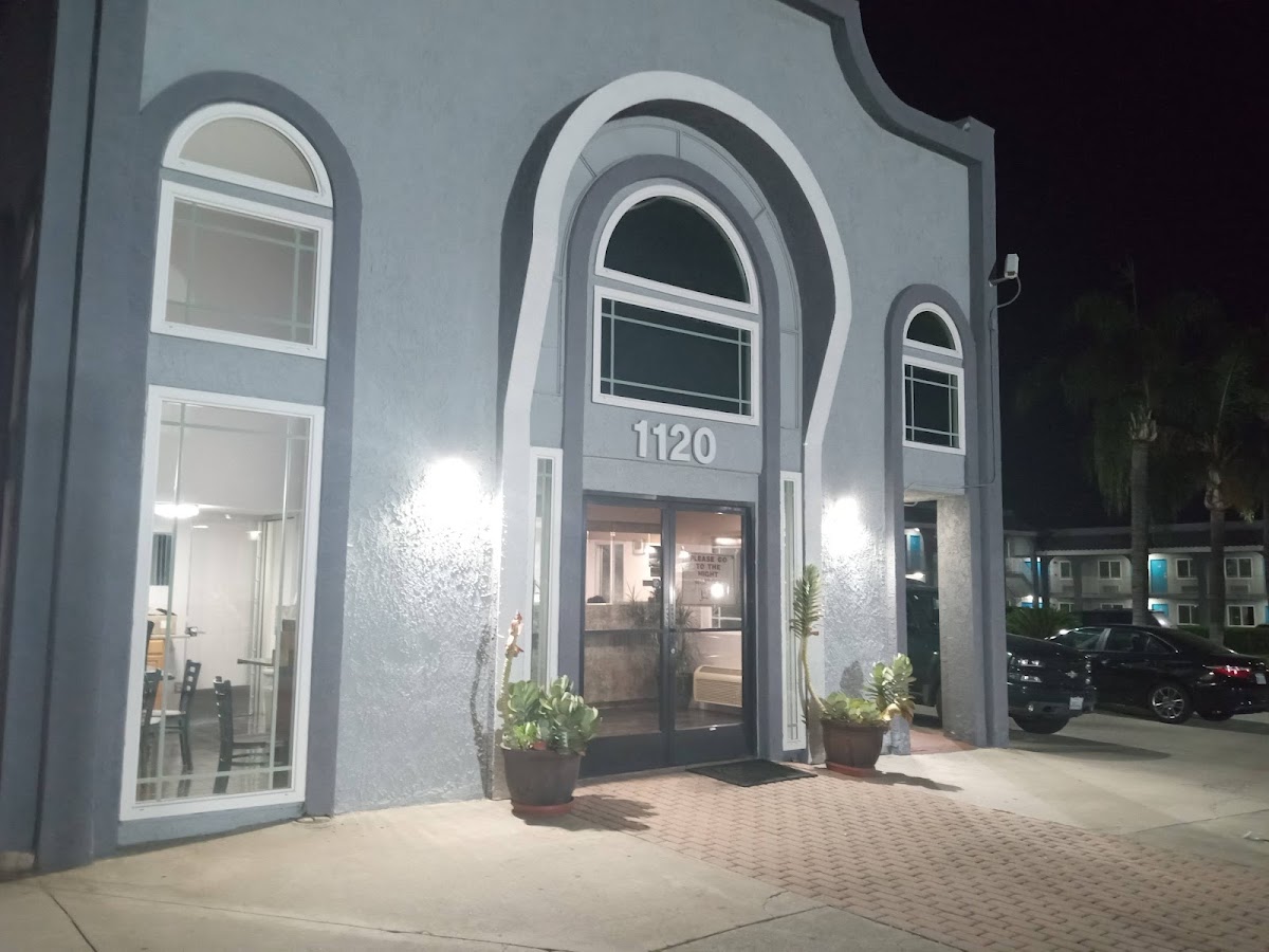 MAYFAIR INN ONTARIO AIRPORT
