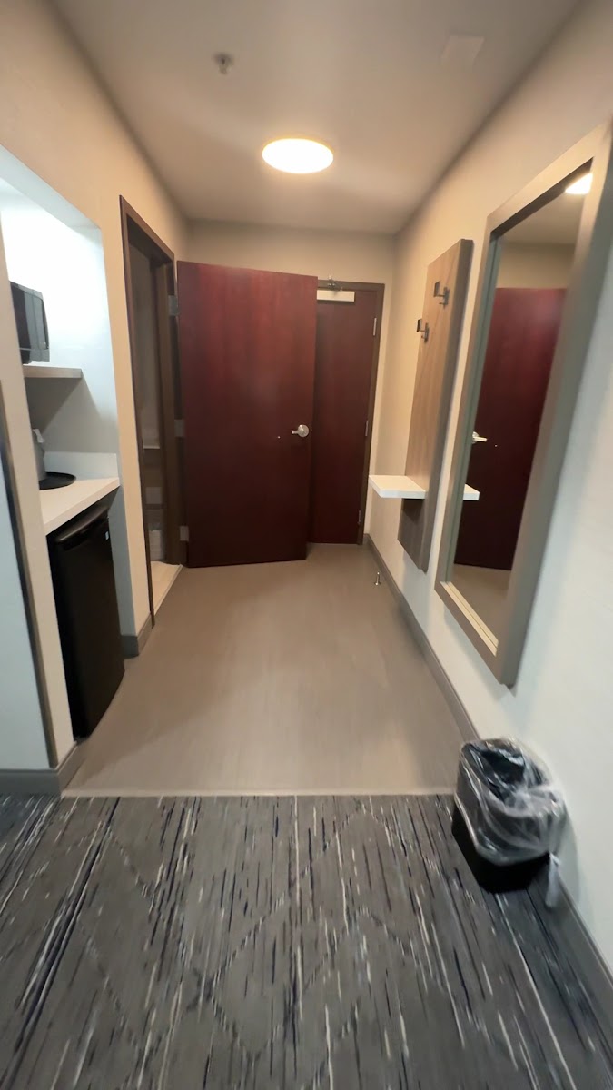 Holiday Inn Express & Suites Corning by IHG photo 2