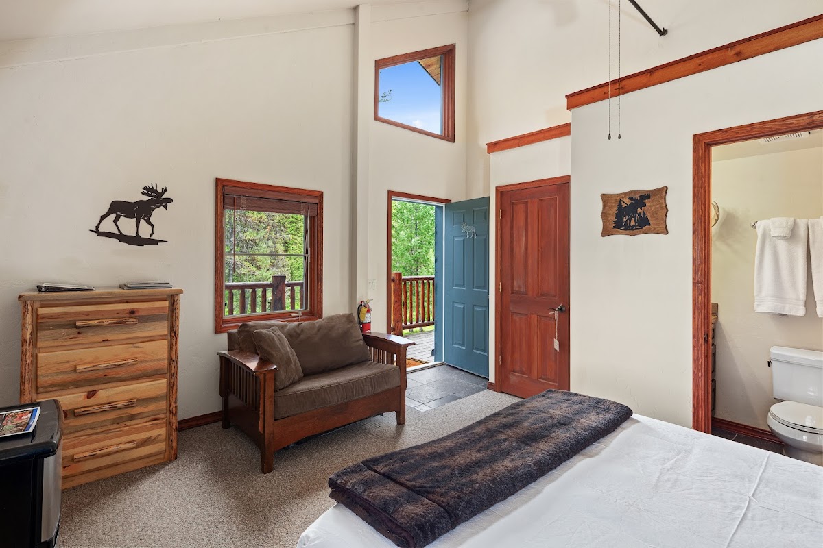 Dog Creek Lodge & Nordic Center