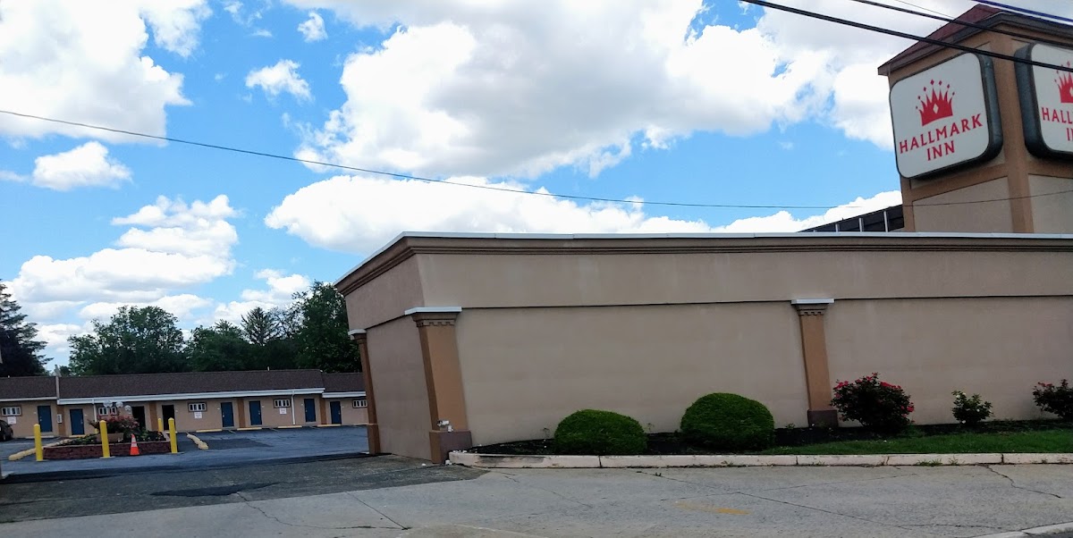Hallmark Inn