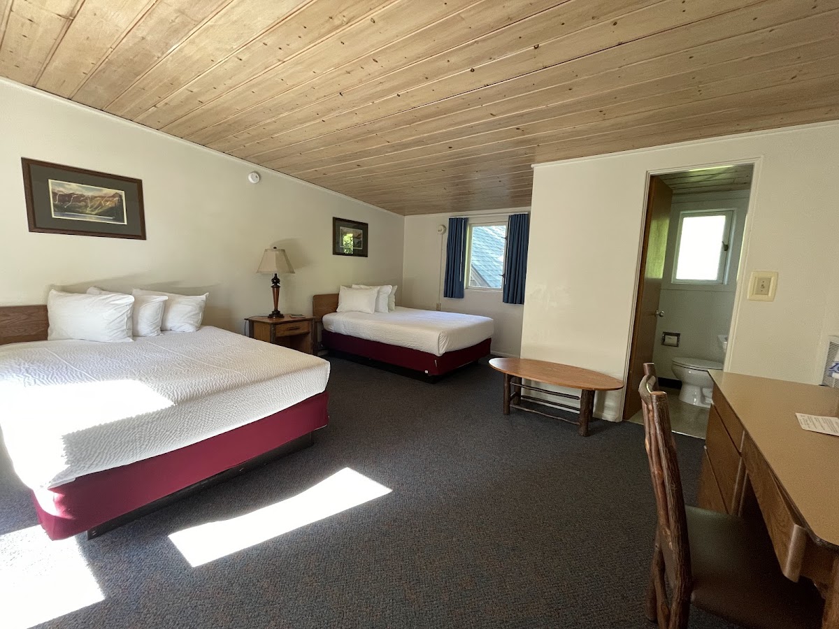 Motel Lake McDonald photo 2
