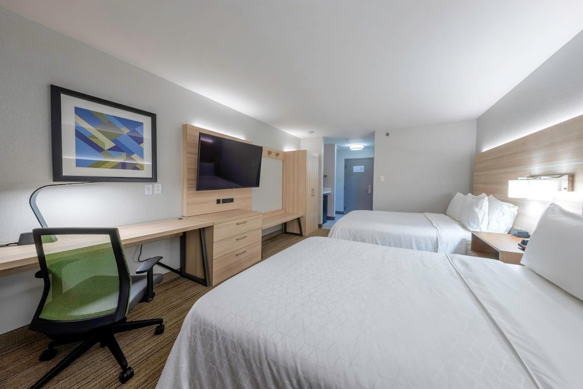Holiday Inn Express & Suites Petersburg/Dinwiddie by IHG photo 2