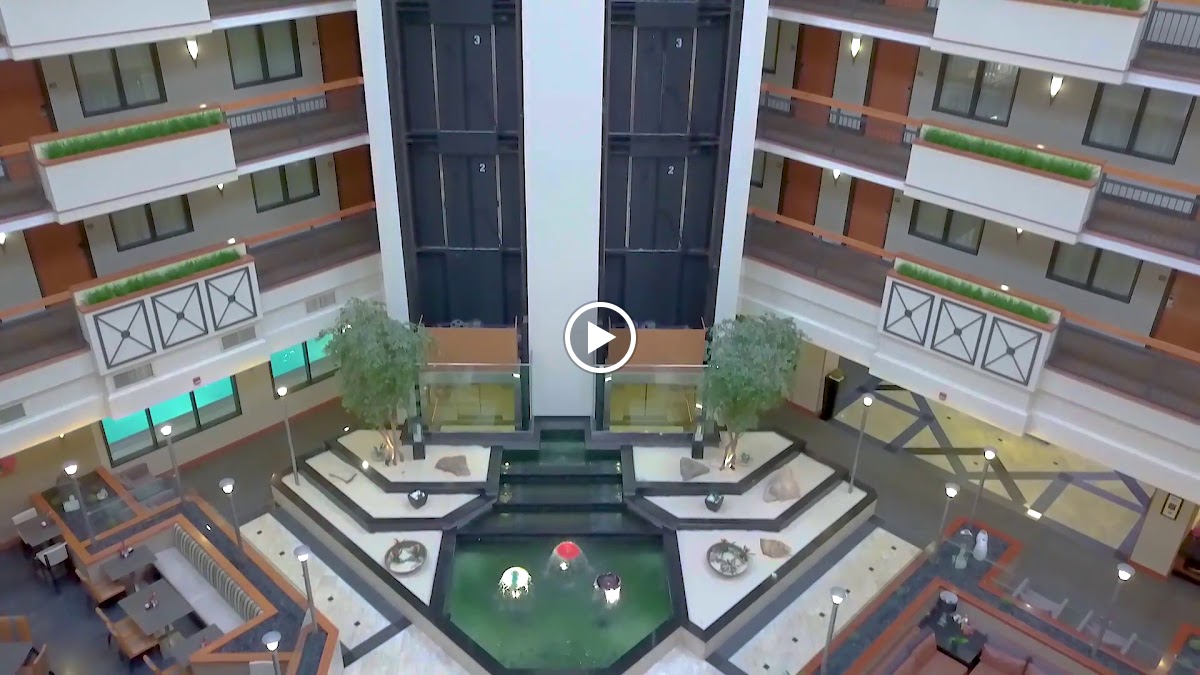 Embassy Suites by Hilton Louisville East photo 2