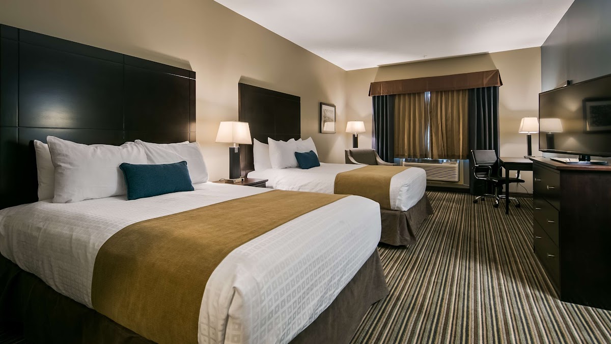 Best Western Plus Fort Saskatchewan Inn & Suites photo 3