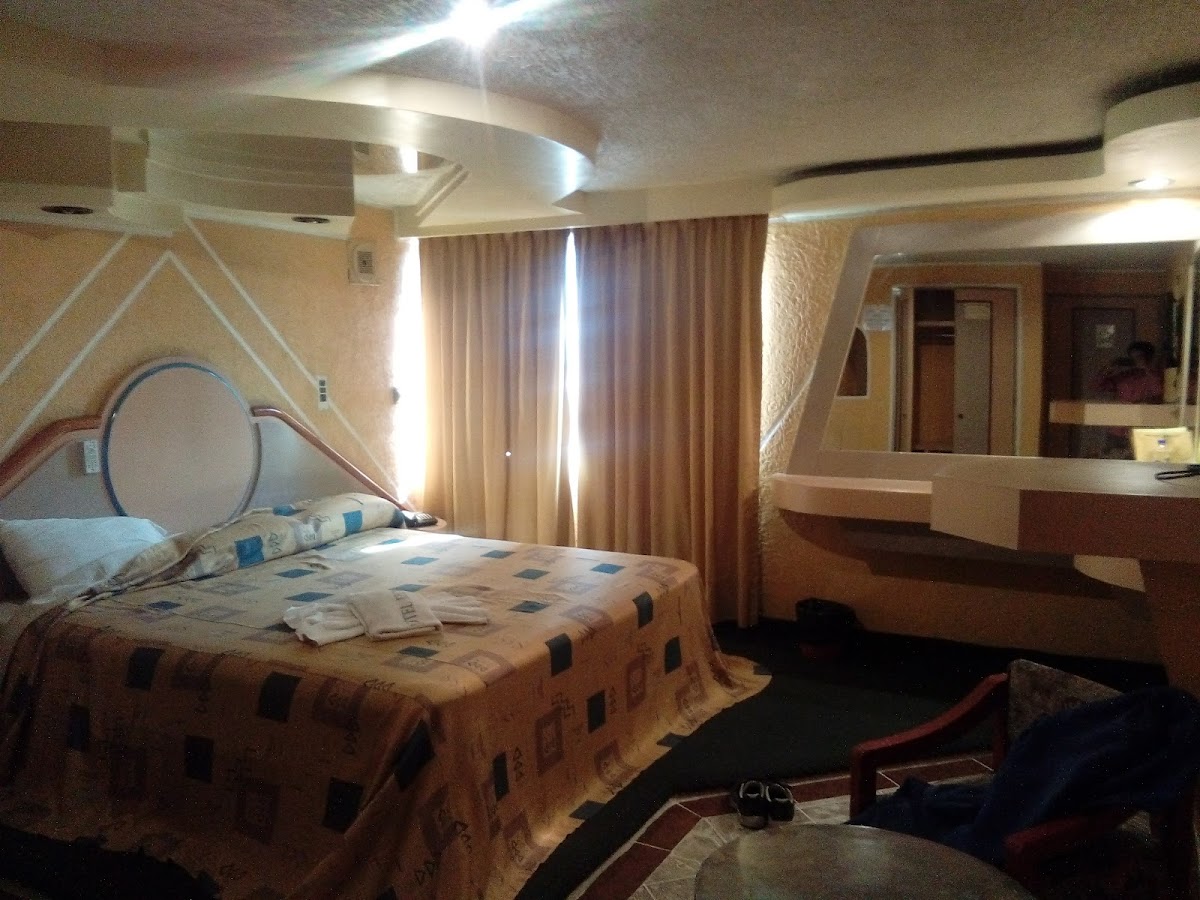 Hotel Izcalli photo 2