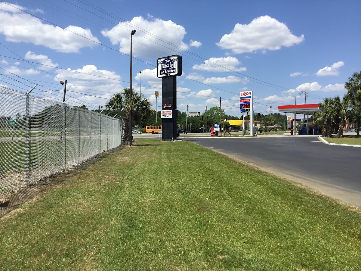 New Valdosta Inn & Suites