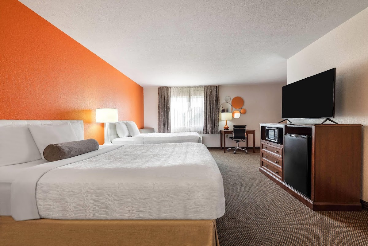 Howard Johnson by Wyndham Oacoma Hotel & Suites photo 3