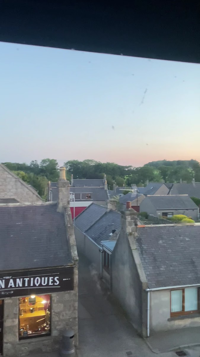 White Horse Hotel & Restaurant photo 2