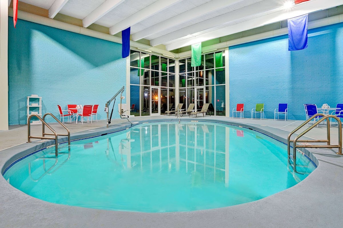 Travelodge by Wyndham Iowa City photo 3