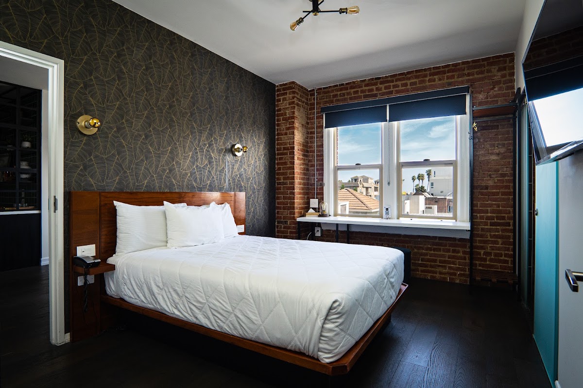H Hotel photo 3