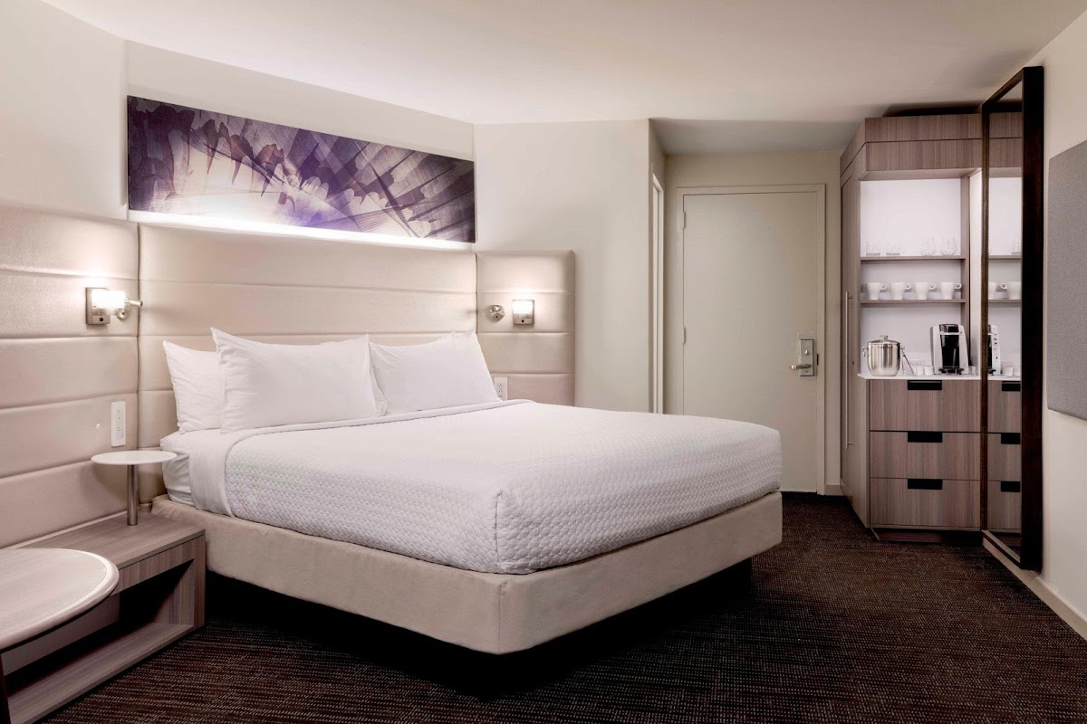 Crowne Plaza Atlanta - Midtown by IHG photo 3